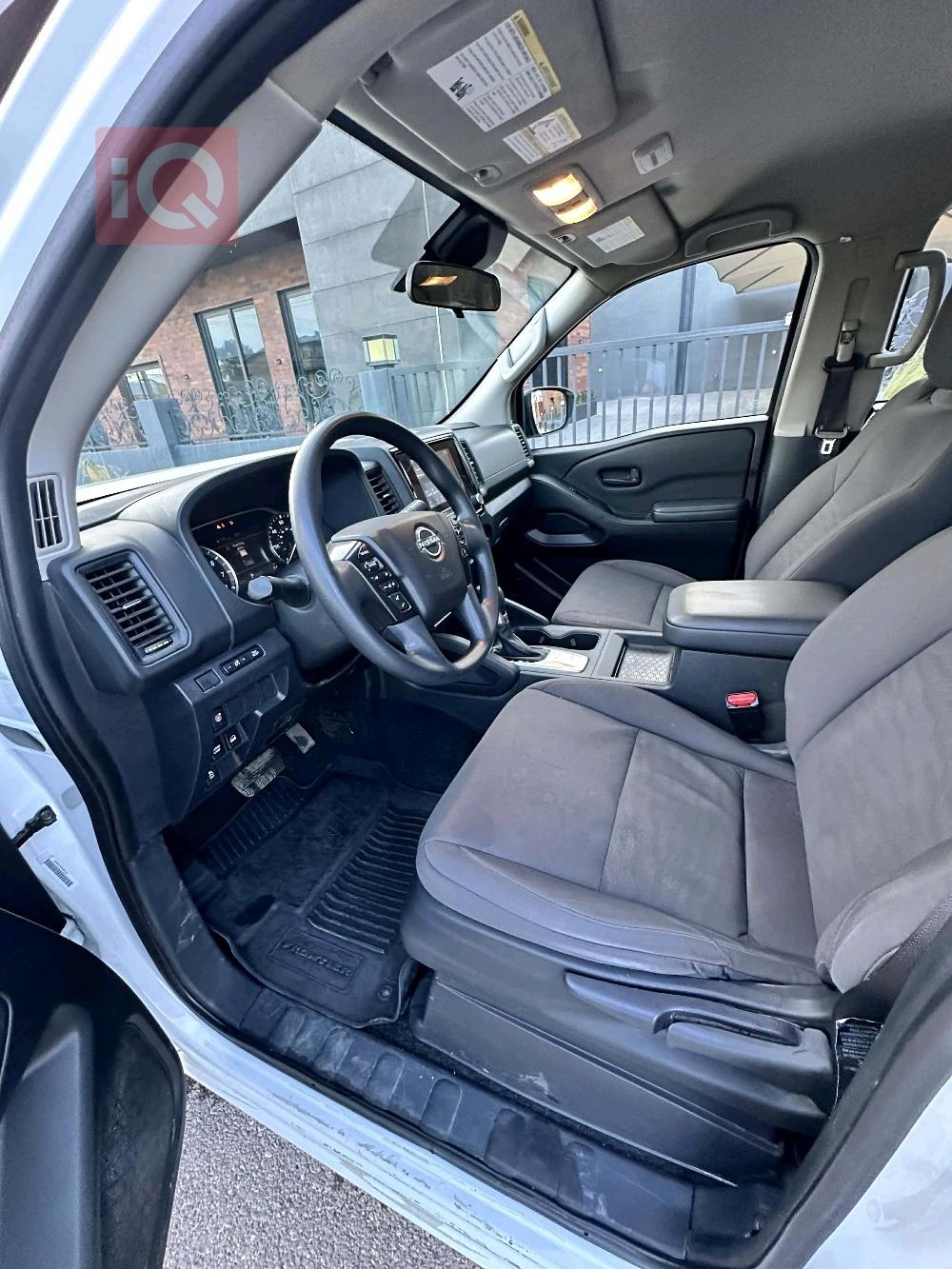 نيسان فرونتر